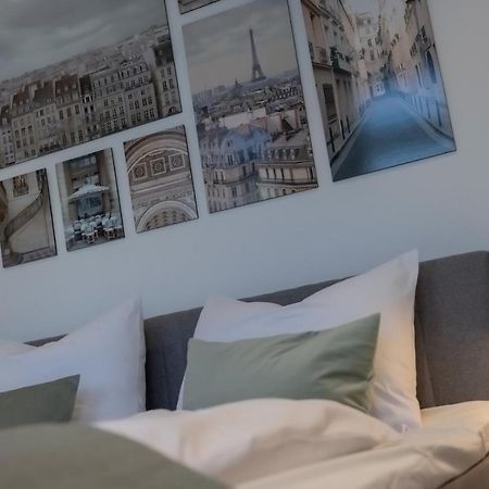 Kaza Guesthouse, Centrally Located 2 & 3 Bedroom Apartments In Augsburgo Exterior foto