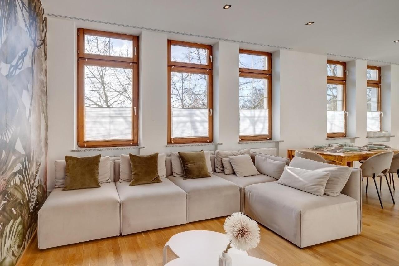 Kaza Guesthouse, Centrally Located 2 & 3 Bedroom Apartments In Augsburgo Exterior foto