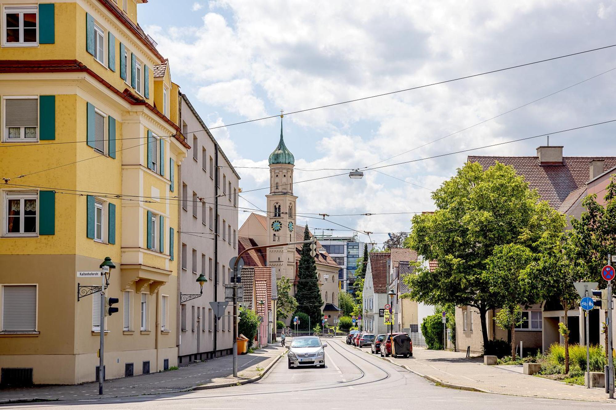 Kaza Guesthouse, Centrally Located 2 & 3 Bedroom Apartments In Augsburgo Exterior foto