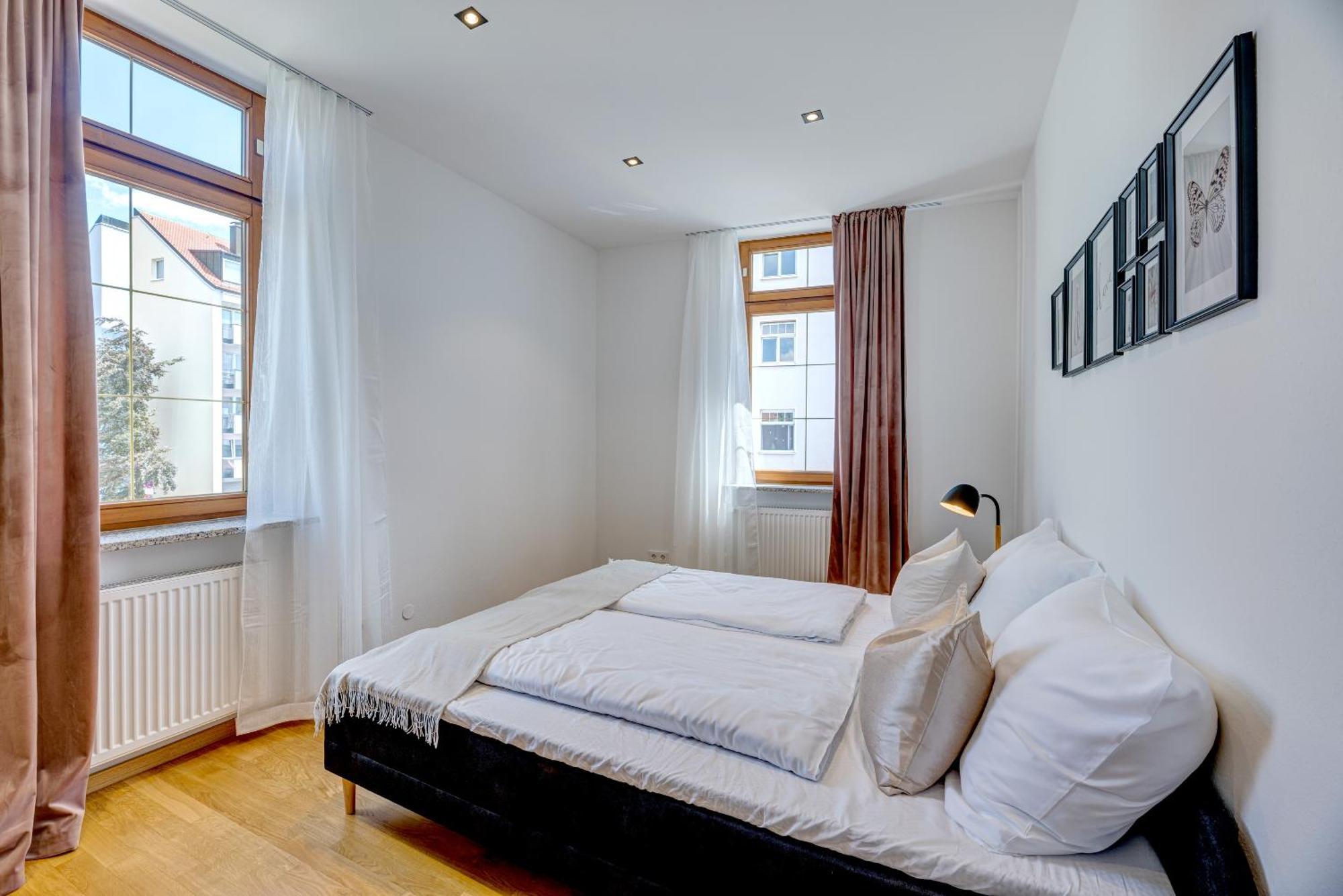 Kaza Guesthouse, Centrally Located 2 & 3 Bedroom Apartments In Augsburgo Exterior foto